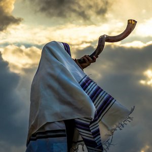 MESSIAH IN THE MOEDIM::BLOWING THE SHOFAR © John Theodor | iStockPhoto.com MESSIAH IN THE MOEDIM::BLOWING THE SHOFAR © John Theodor | iStockPhoto.com