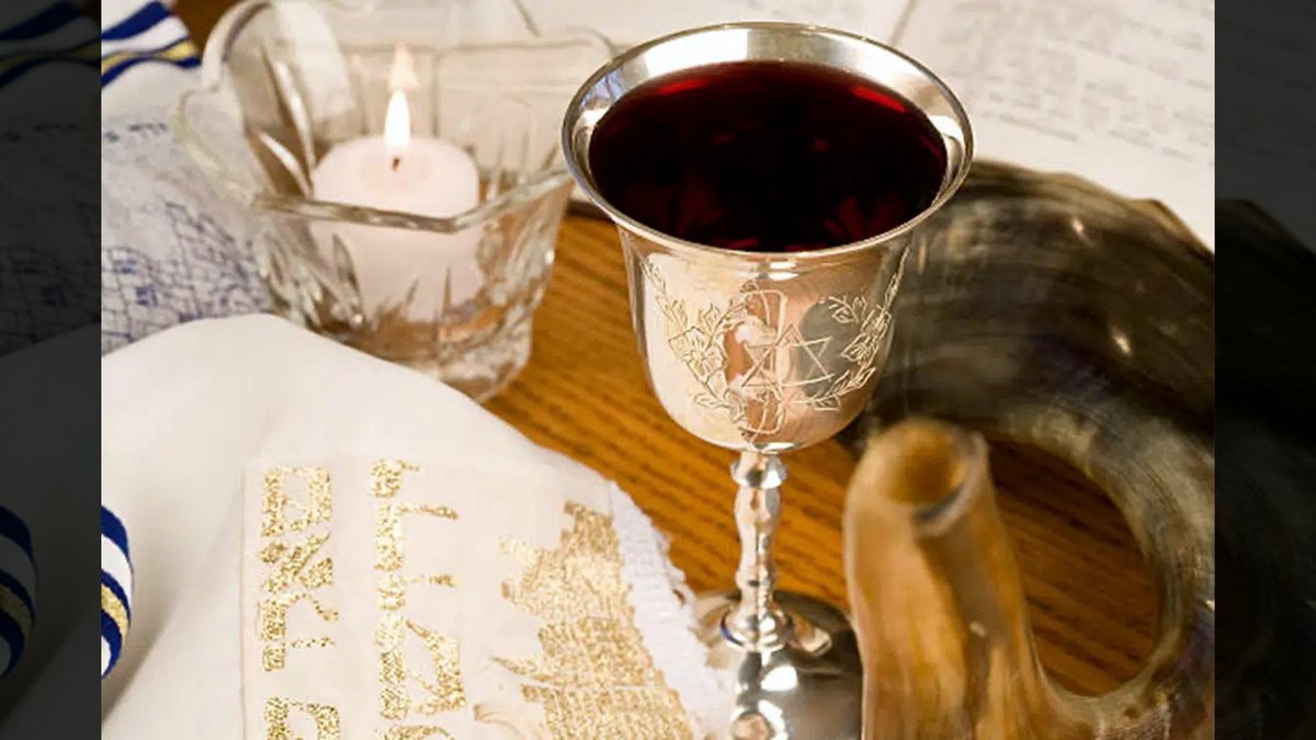 THE SABBATH IN THE TANAKH::KIDDUSH CUP, SHOFAR, AND PRAYER SHAWL © Robert Pears | iStockPhoto.com