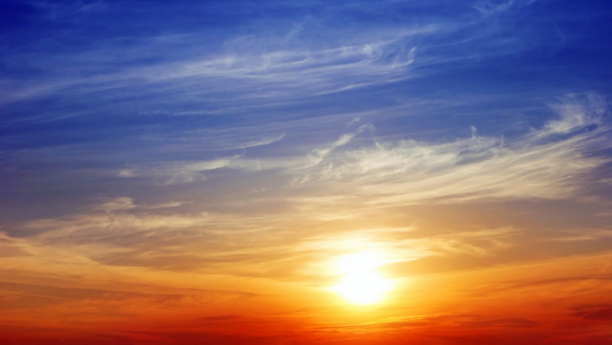 THE SKY. SUNRISE. © Andrei Radzkou | Dreamstime.com