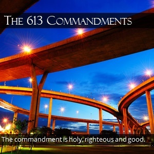 BHUMIBOL BRIDGE © Jimmyfitness | Dreamstime.com