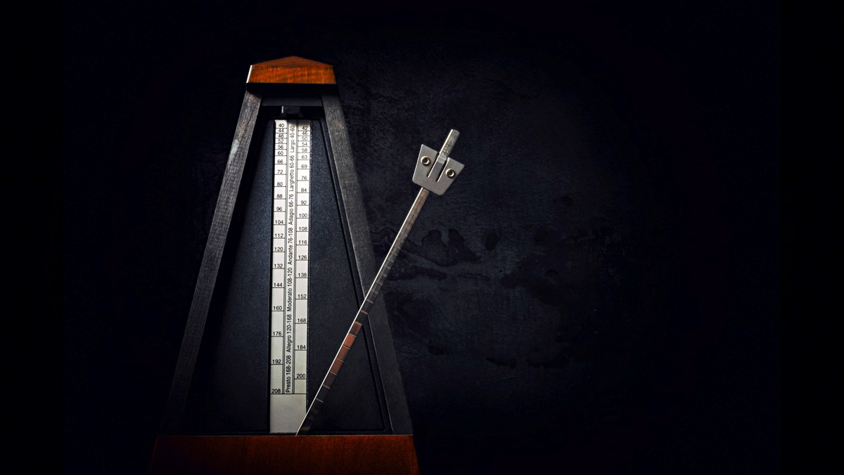 METRONOME  © natasaadzic | iStockPhoto.com