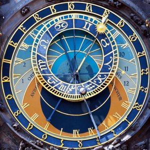PRAGUE ASTRONOMICAL CLOCK © tomch | iStockPhoto.com