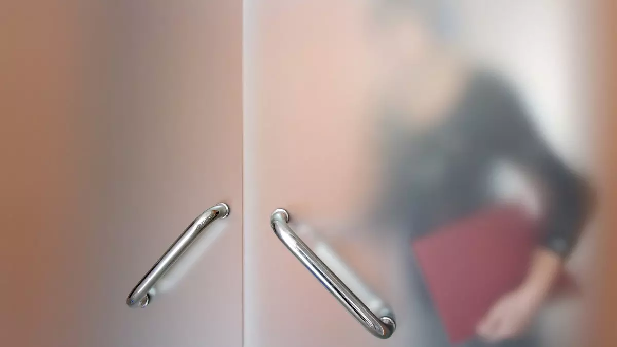 Privacy Policy::BLURRY SILHOUETTE OF BUSINESSWOMAN © zilli | iStockPhoto.com