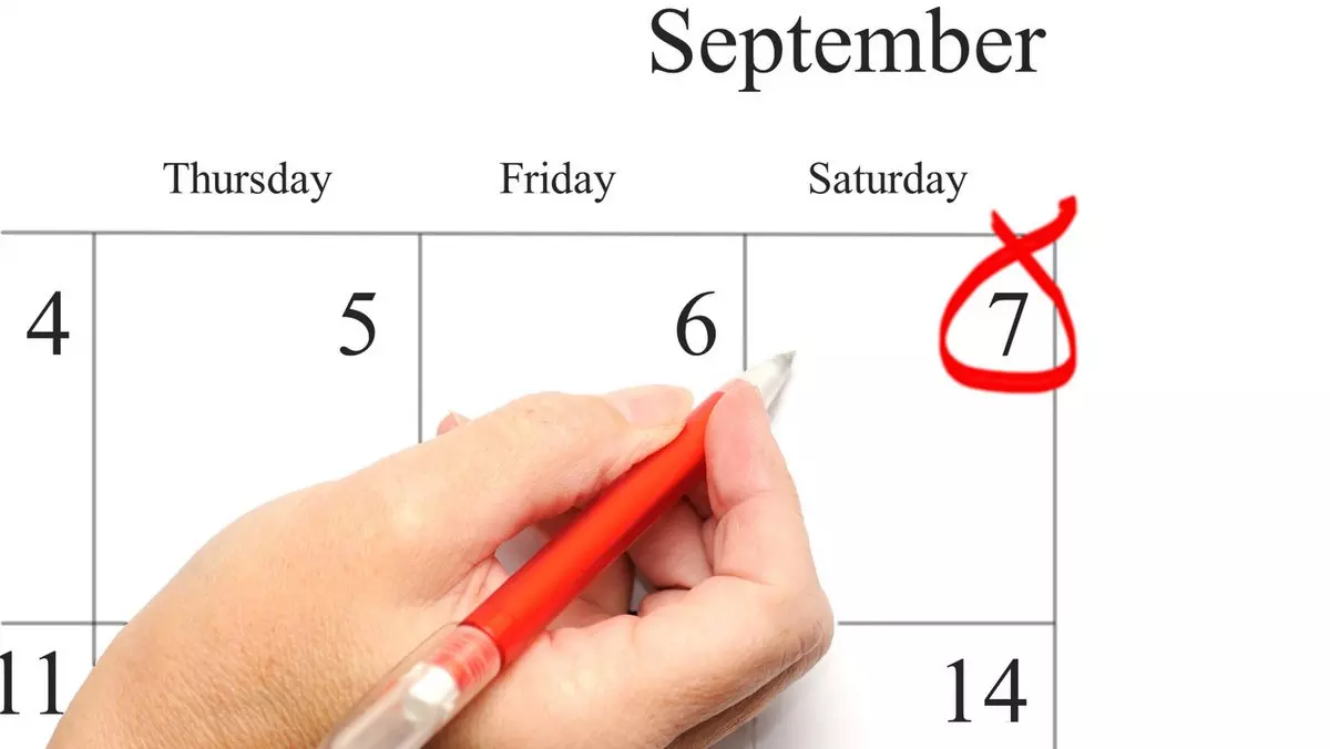 WE DON'T KNOW WHAT DAY THE SABBATH IS::CALENDAR ENTRY © jeangill | iStockPhoto.com