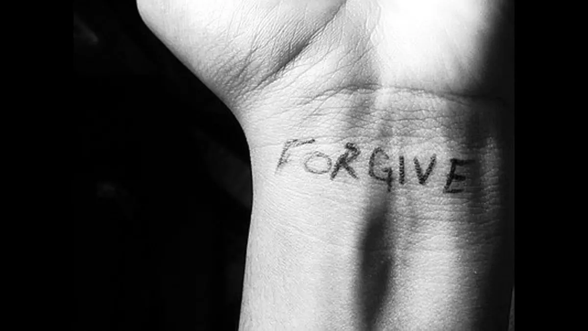 OFFENSE AND FORGIVENESS::FORGIVE © Unknown | unknown