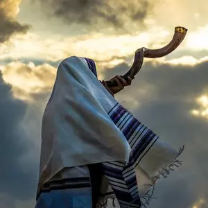 MESSIAH IN THE MOEDIM::BLOWING THE SHOFAR © John Theodor | iStockPhoto.com