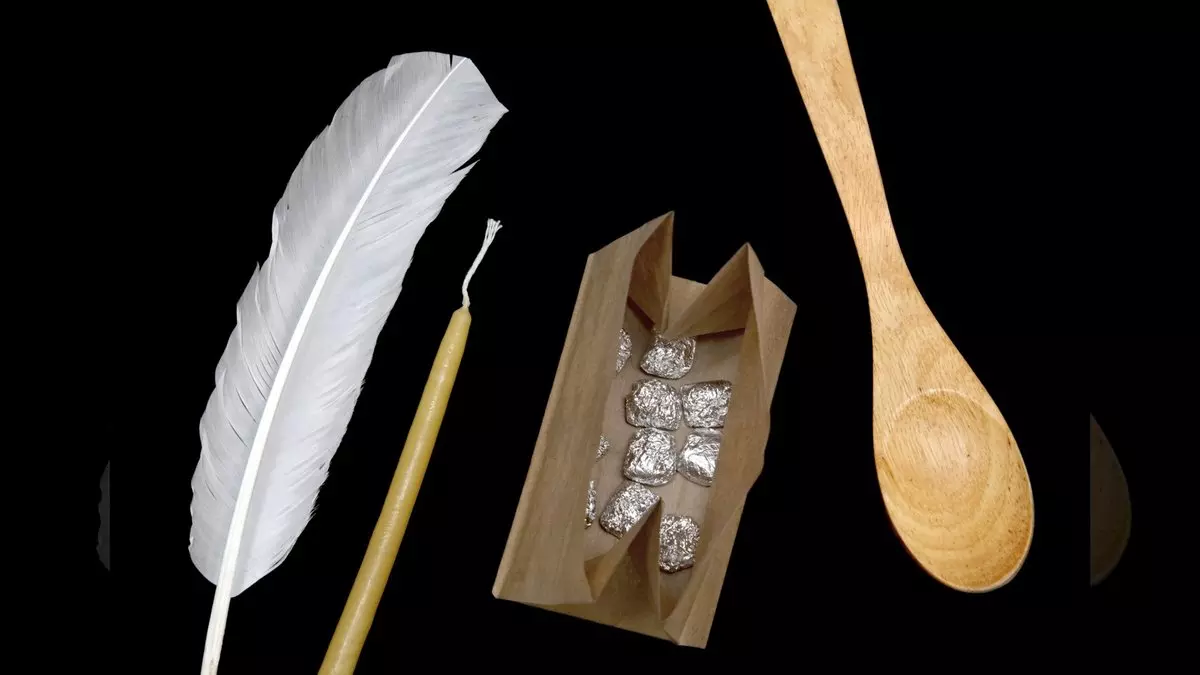 PASSOVER OBJECTS © Tovfla | iStockPhoto.com