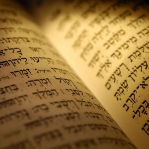 Prophecies of Messiah::OLD HEBREW SCRIPTURE © Dana Rothstein | Unsplash.com