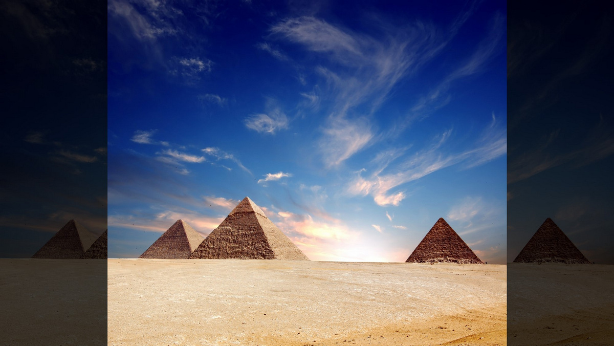 MIKETZ::EGYPT PYRAMID AND BLUE SKY © Roma74 | Dreamstime.com